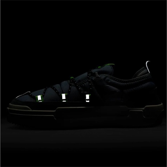 Nike Offline Pack shoes - Picture 3 of 10